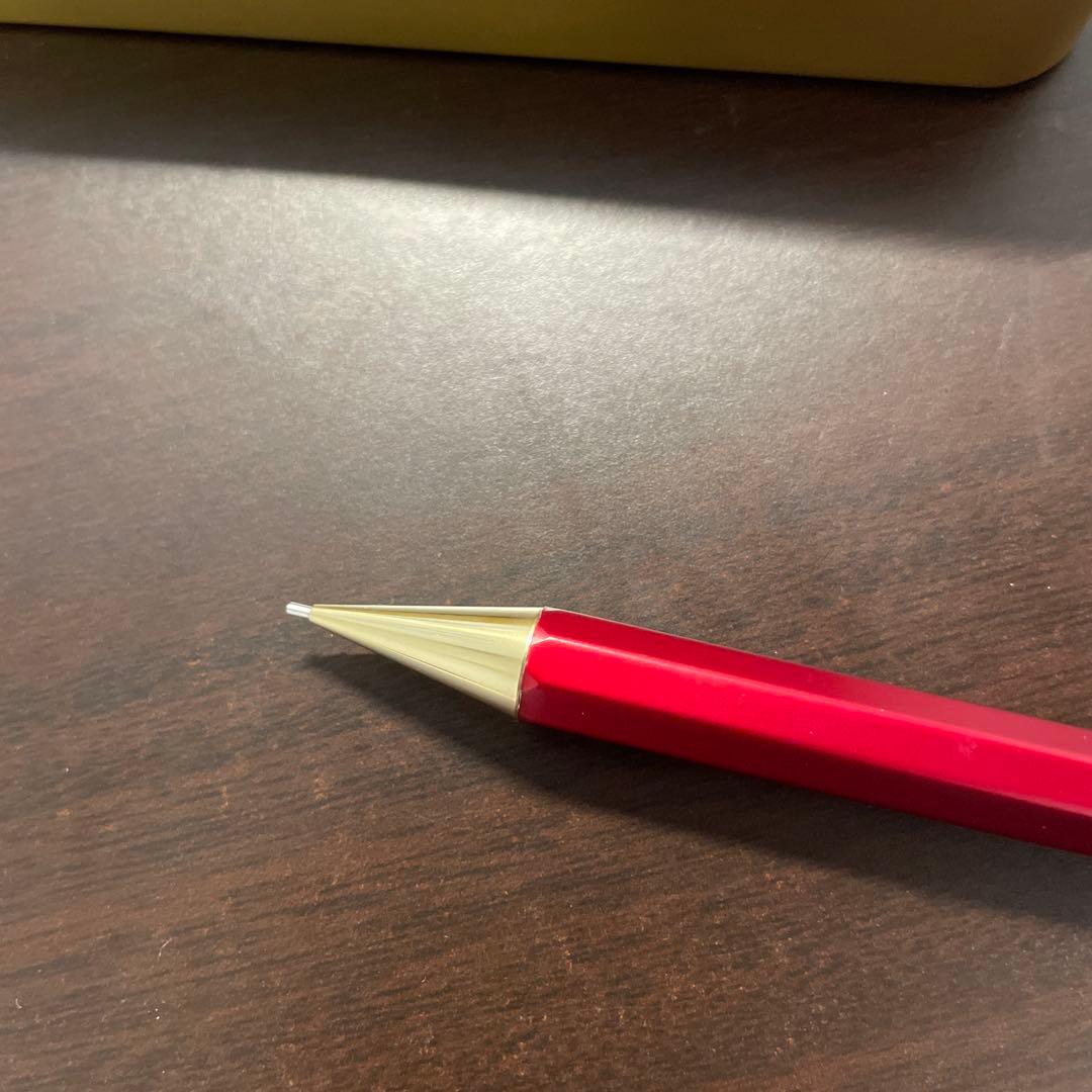 カベココレクション　シャーペン0.7 レッド