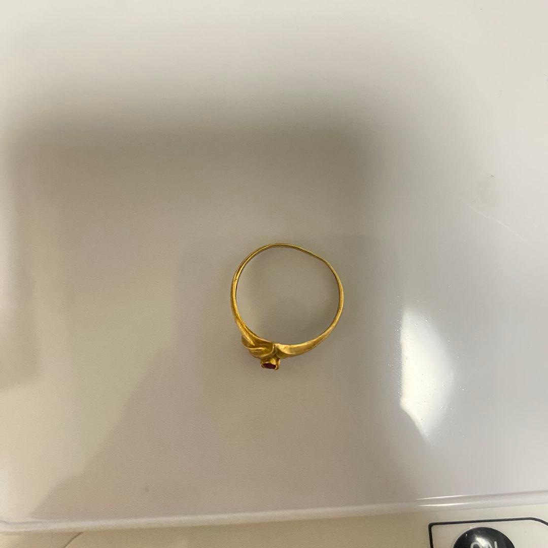 k18 2g ルビー石次リング　歪みあり