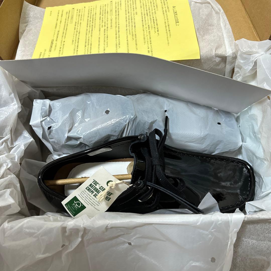 24ss シュプリーム × クラークス パテントレザー ワラビー :US7