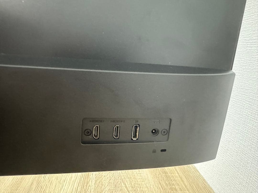 HP 27インチ 4Kディスプレイ(型番：5ZP65AA#ABJ)