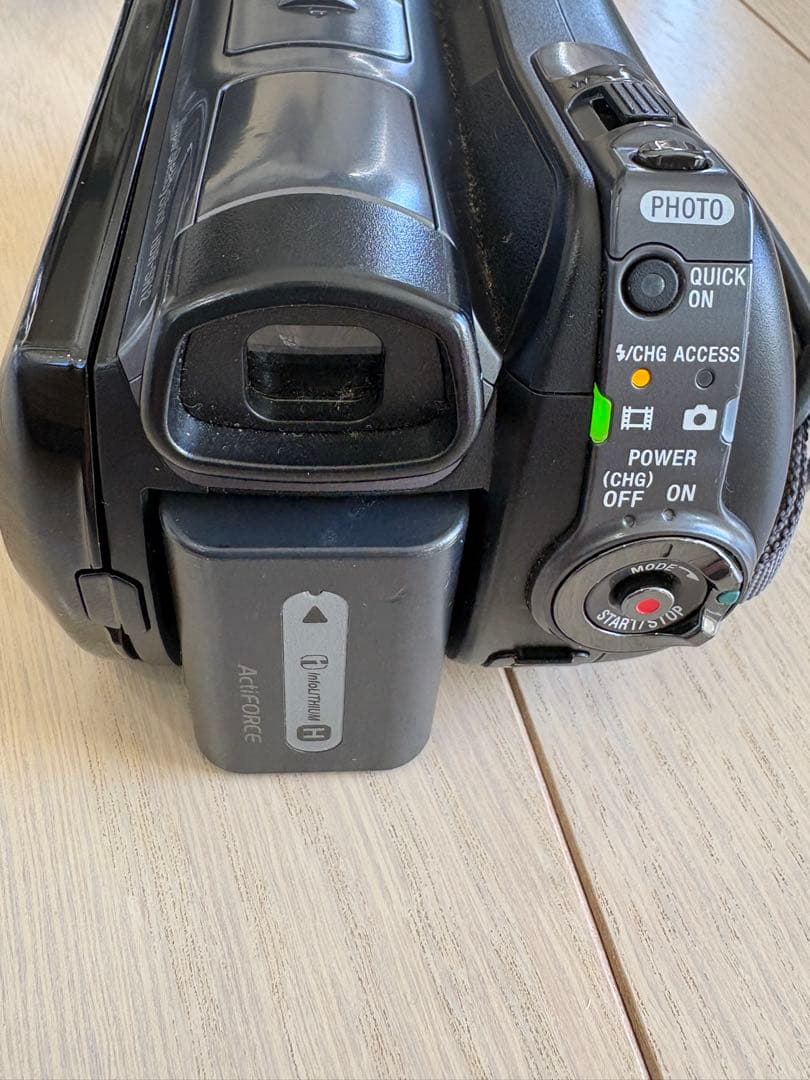 SONY HDR-SR12 フルハイビジョン　ナイトビジョン　ビデオカメラ