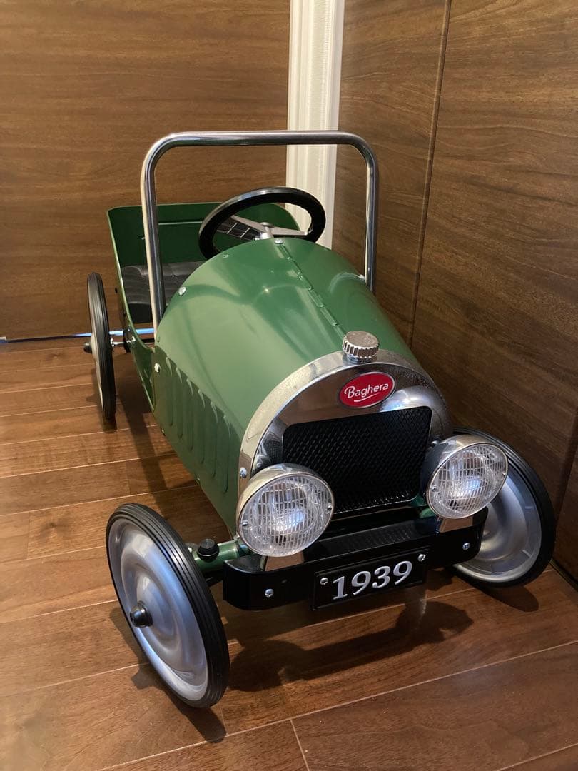 Baghera バゲーラ クラシック ペダルカー 乗用玩具
