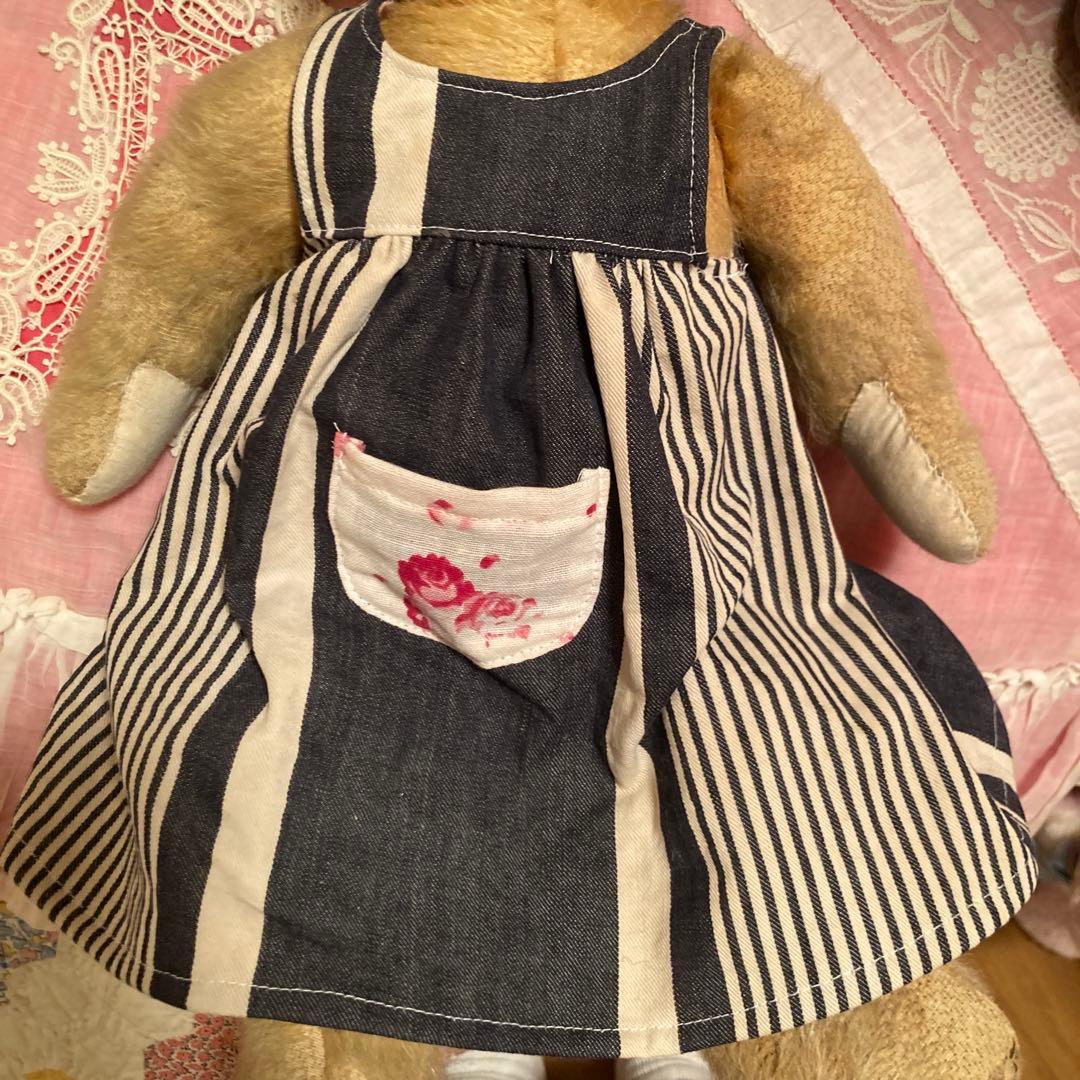 ストライプドレスのテディベア