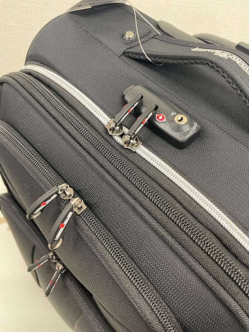 【軽量・便利な前ポケット付き！】LEGEND WALKER ソフトケース Ｓ