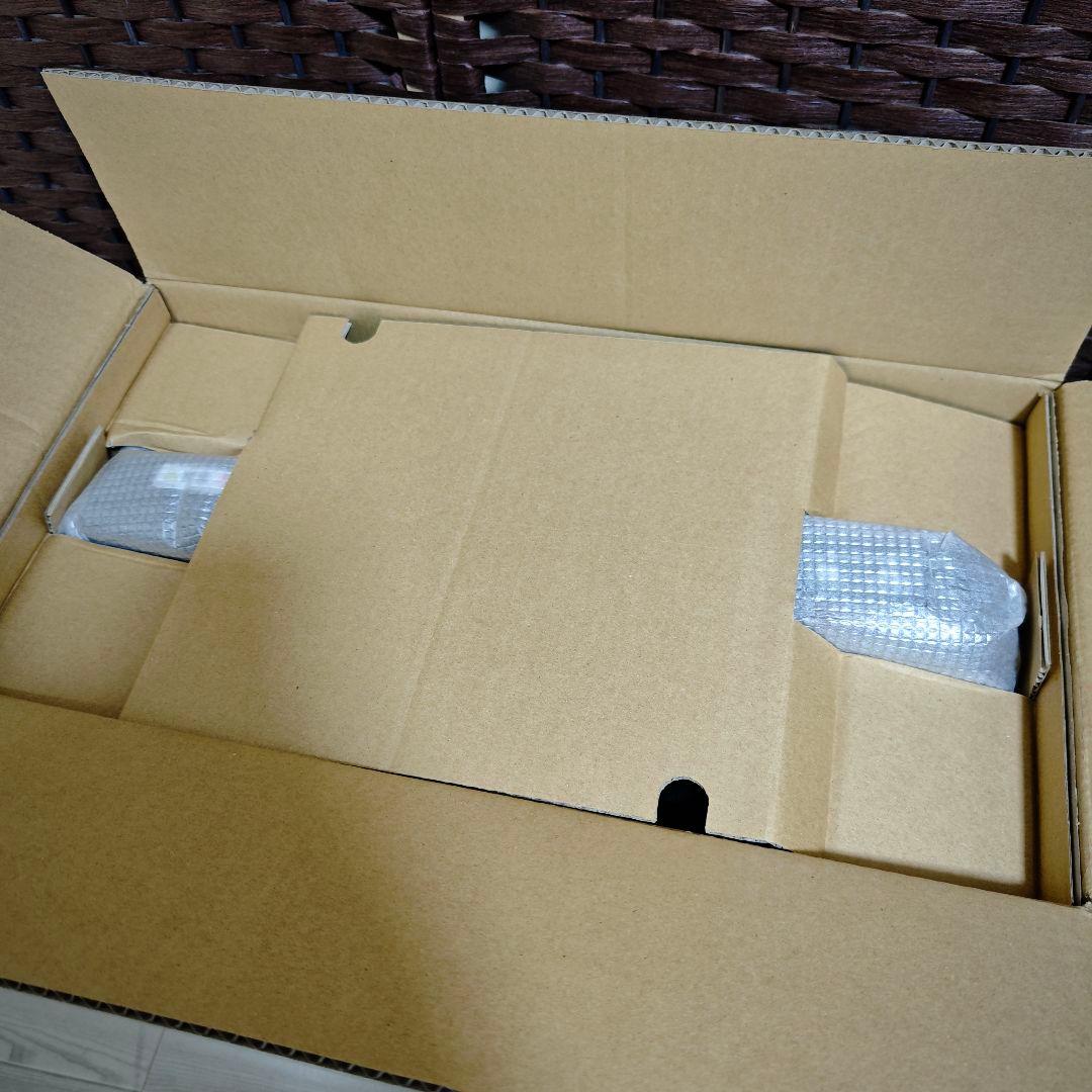 【新品未使用】遠赤外線パネルヒーター サンルミエ E800L-TM2 ブラウン