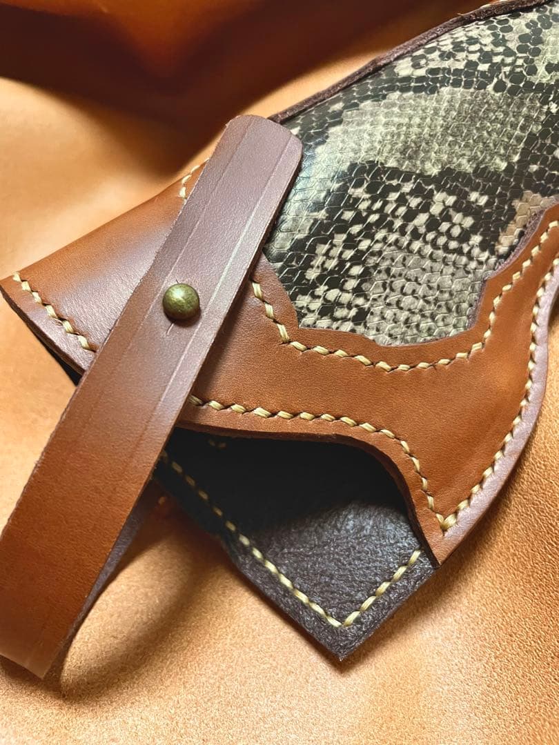 グロック17 18C用右利きレザーホルスター No.831