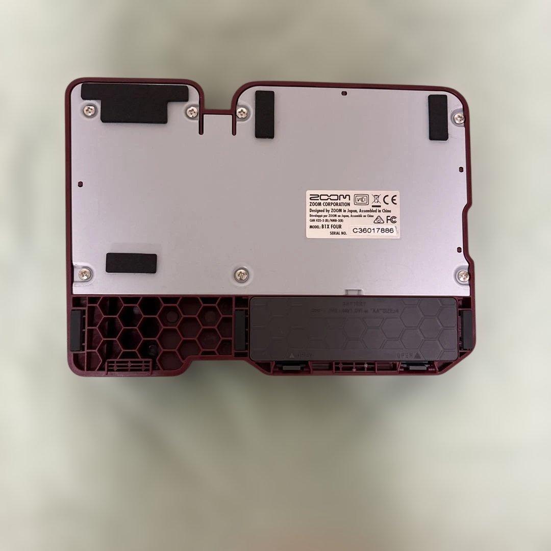 美品ZOOM B1X FOUR マルチエフェクター本体