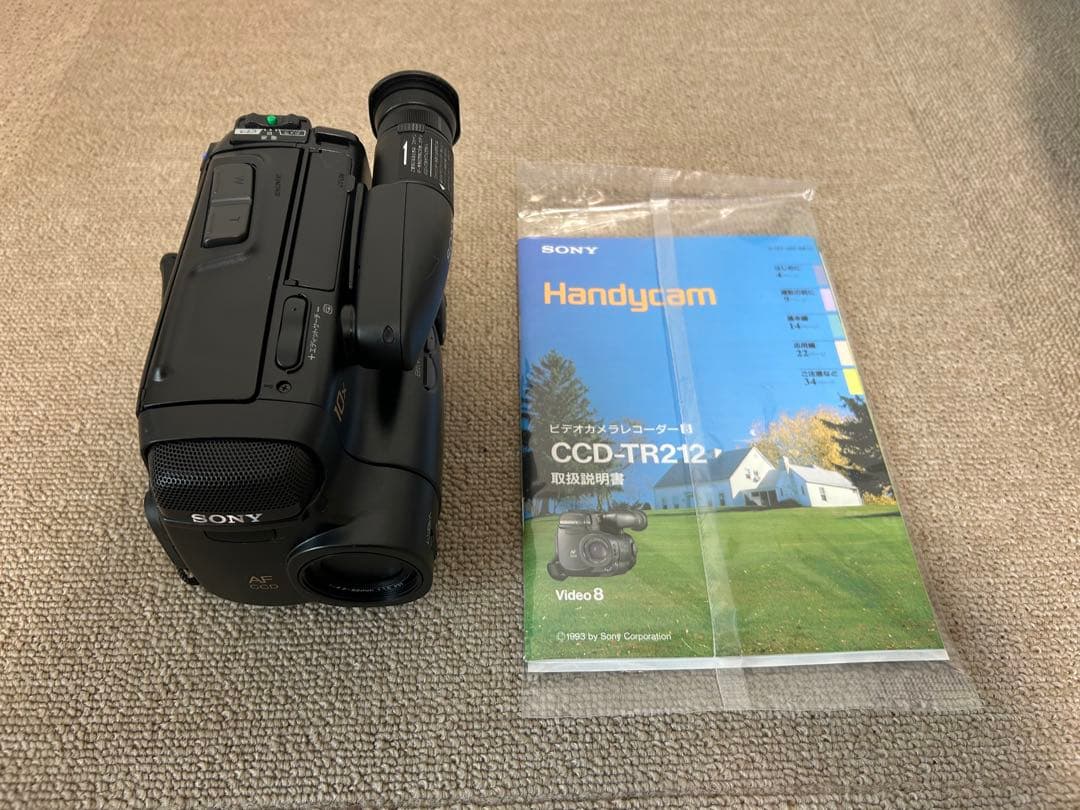 シ*ジ様 【新品未使用】SONY CCD-TR212 本体＋AC-V30充電器＋