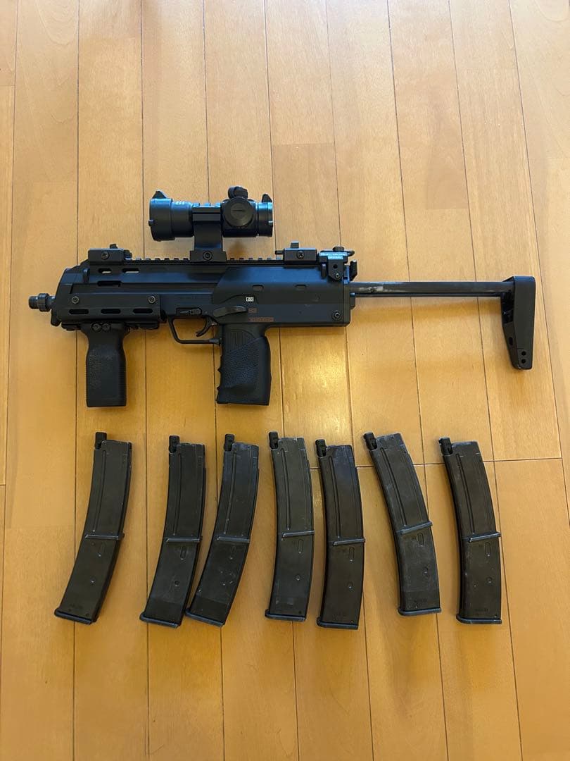 東京マルイ　MP7 ガスガン　マガジン7本