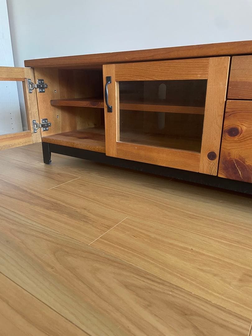 木製テレビ台 ガラス扉付き 4引き出し　アイアン