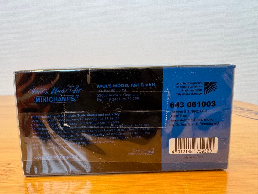【MINICHAMPS】Porsche 911GT Shark Blue