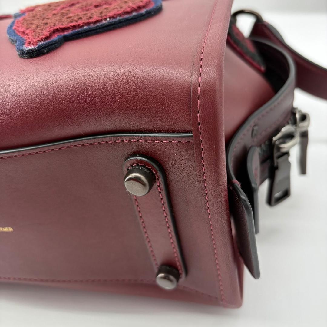 16445✨新品タグ付き✨COACH ローグ25 ヴァーシティ パッチ 2way