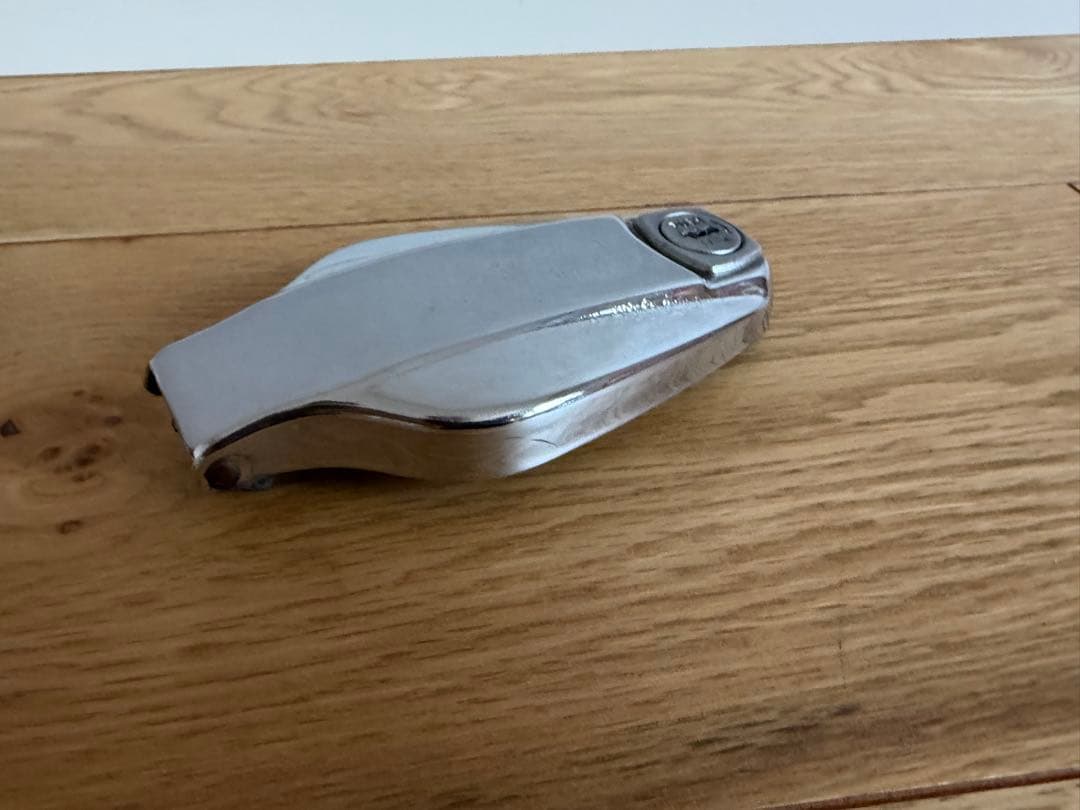 ❺-3 SR400 純正 タンクキャップ 初期型　ムール貝