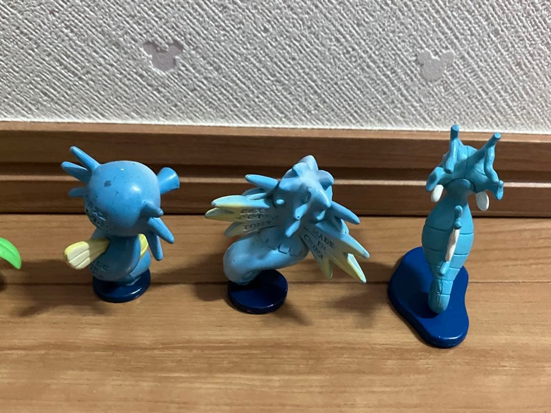 モンコレ　マダツボミ＆ウツドン＆ウツボット タッツー＆シードラ＆キングドラ