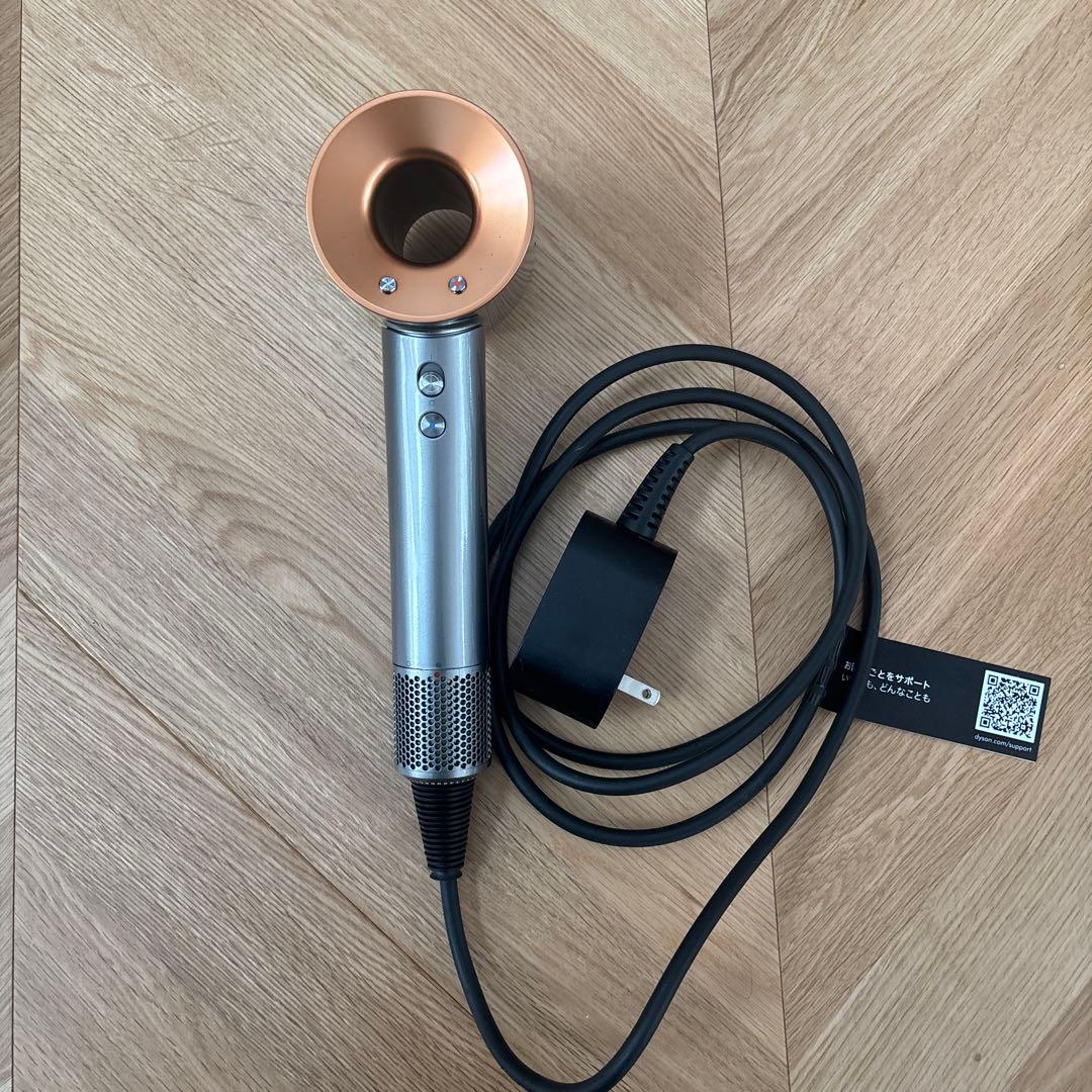 Dyson Supersonic ヘアドライヤー シルバー/オレンジ