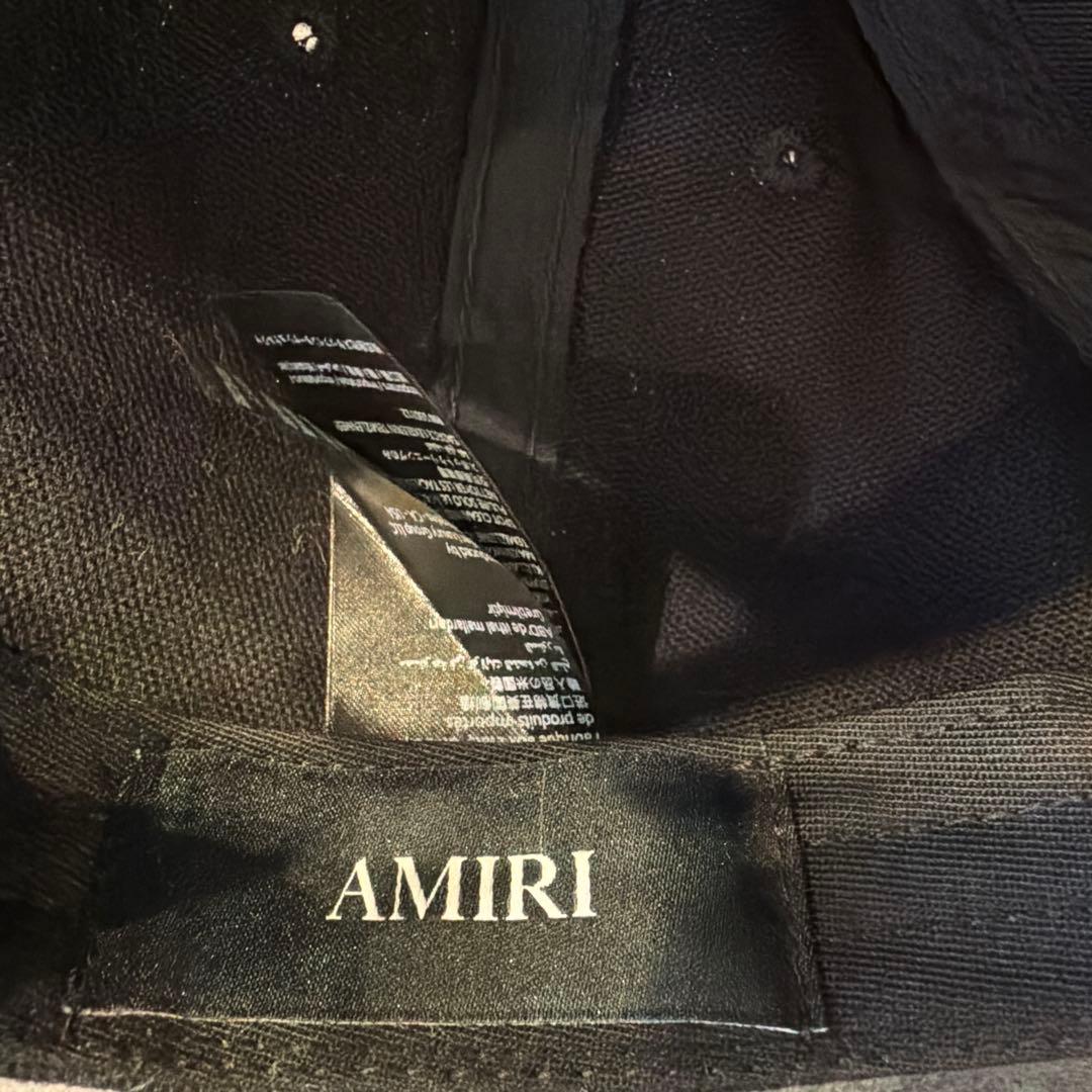 AMIRI 黒 キャップ 刺繍ロゴ