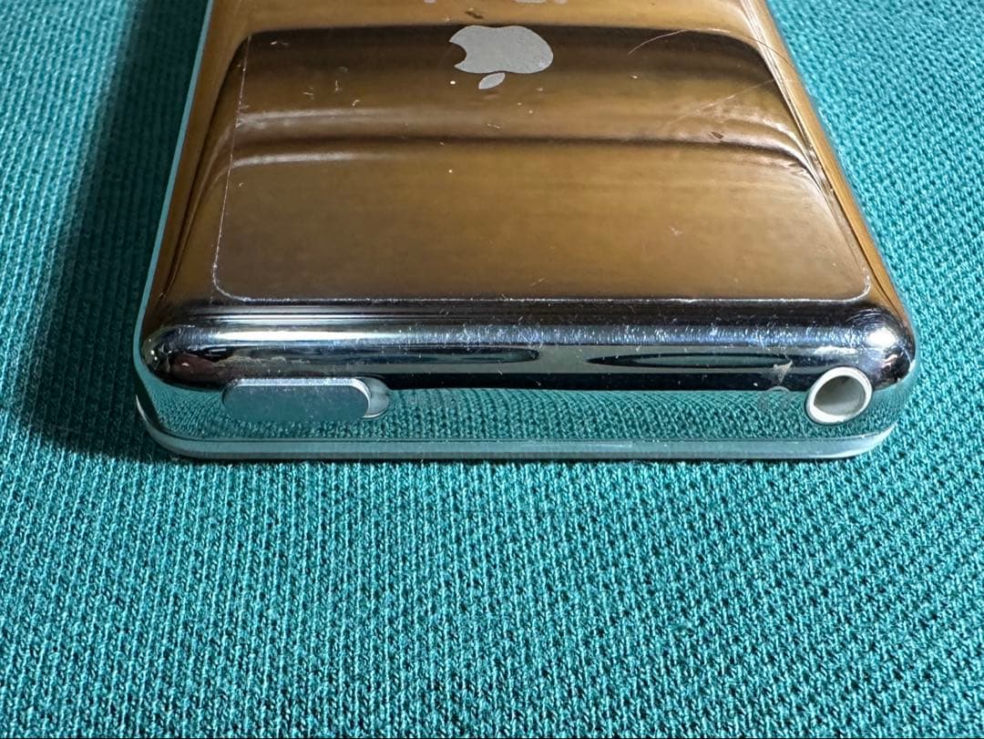 iPod 30GB 5世代 2箇所保護フィルム　新品バッテリー