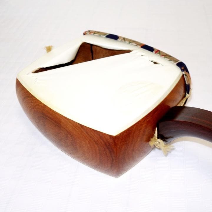 三味線　正寸　三ツ折　中棹　紫檀　丸打胴　弦なし　皮破れ