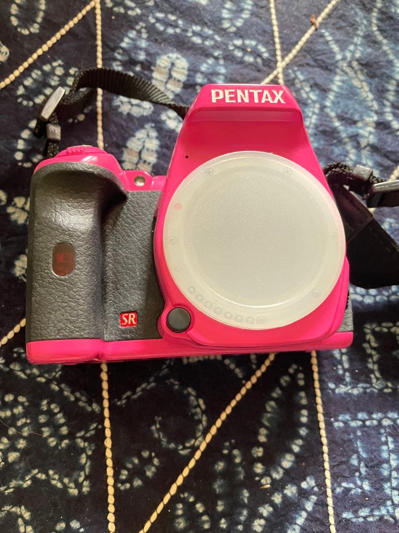 PENTAX デジタル一眼レフカメラ ピンク