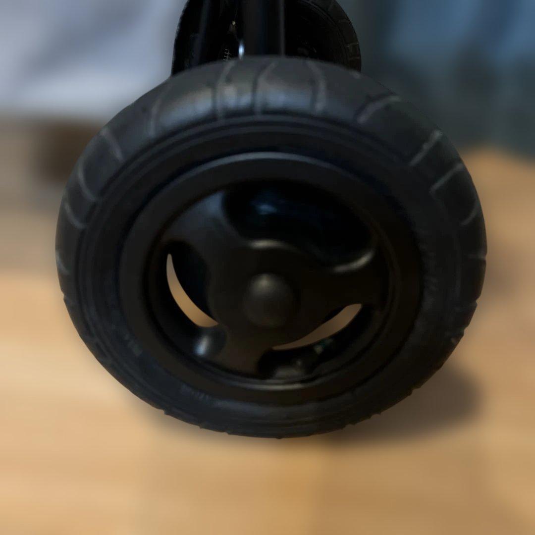 極美品☆AIR BUGGYエアバギー 新型フレーム　ドッグ　ペットカート ドーム