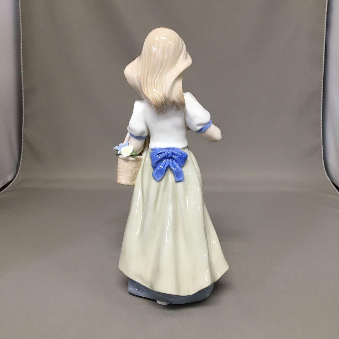 【新品・未使用】 陶磁器　人形　のどか