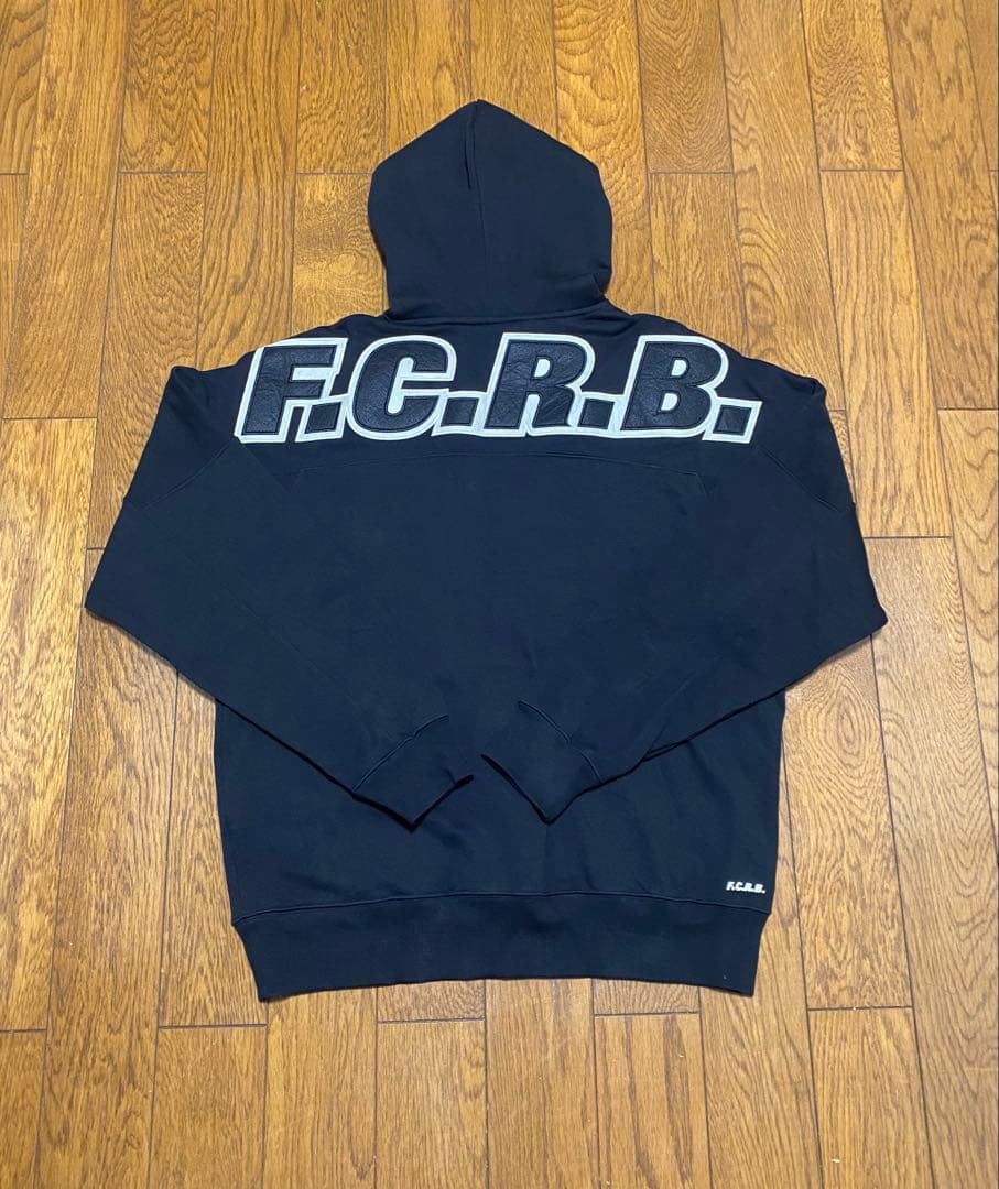 J*M様 【美品】F.C.R.B BIG LOGO BAGGY SWEAT HO