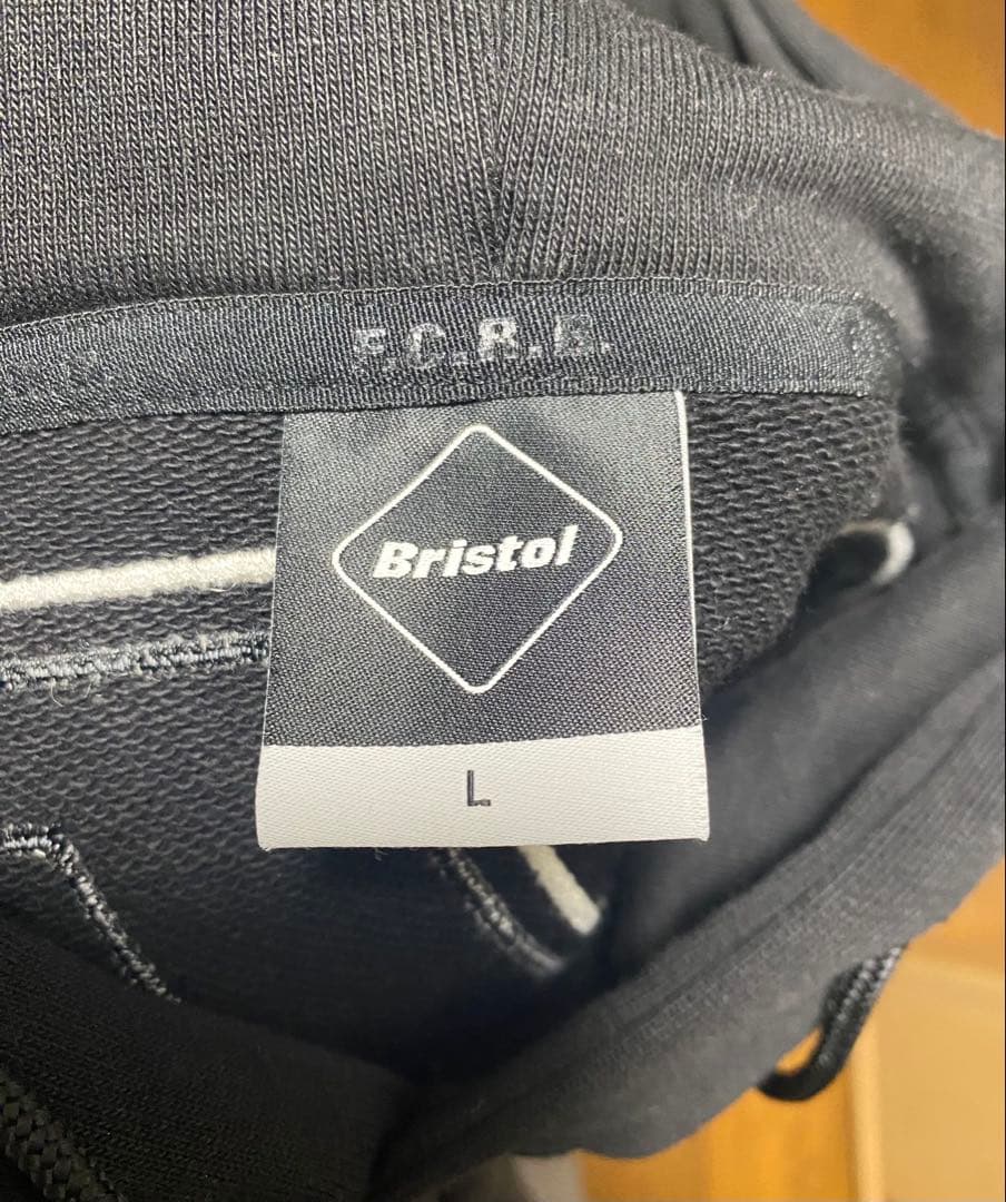 J*M様 【美品】F.C.R.B BIG LOGO BAGGY SWEAT HO