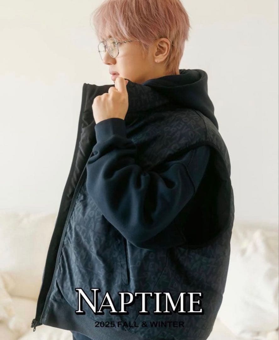 中綿リバーシブルベスト ブラック 総柄 Nissy ナップタイム naptime