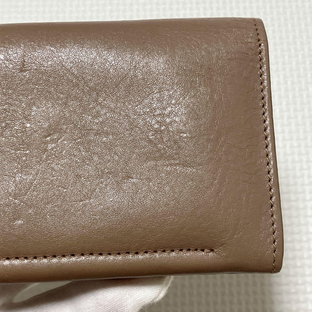 極美品　IL BISONTE イルビゾンテ　レザー二つ折り財布　グレージュ