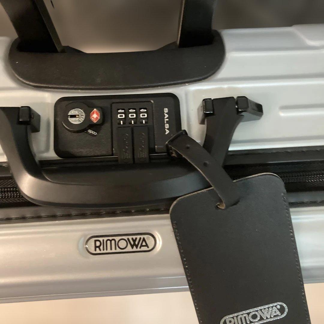 シュウ　リモワ　スーツケース Salsa 23L