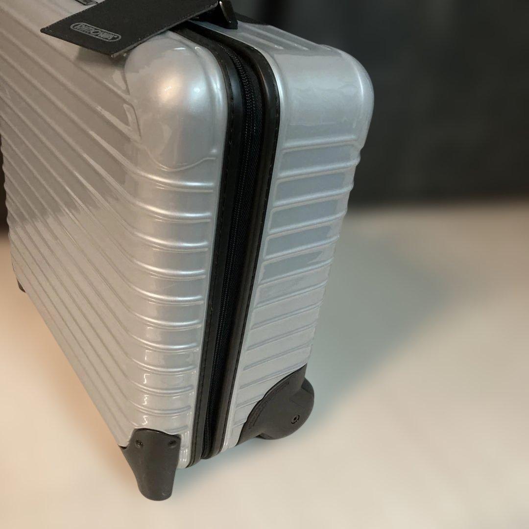 シュウ　リモワ　スーツケース Salsa 23L