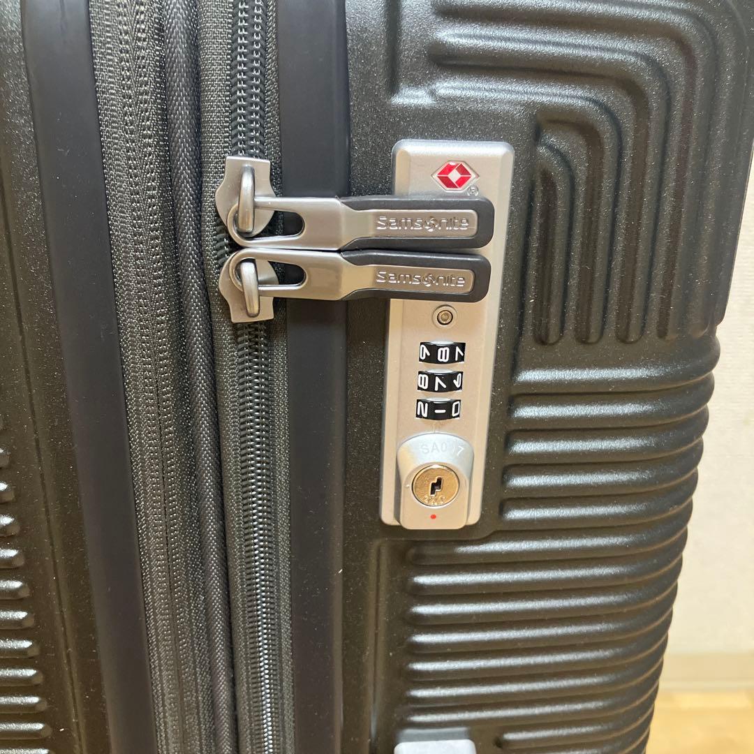サムソナイト Samsonite スーツケース REXA　2025年11月購入