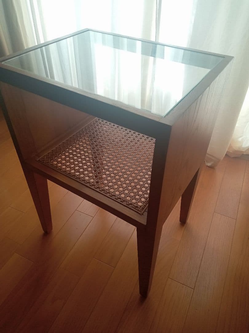 【ZARA  ザラホーム】サイドテーブル　ガラス×ラタン×ウッド