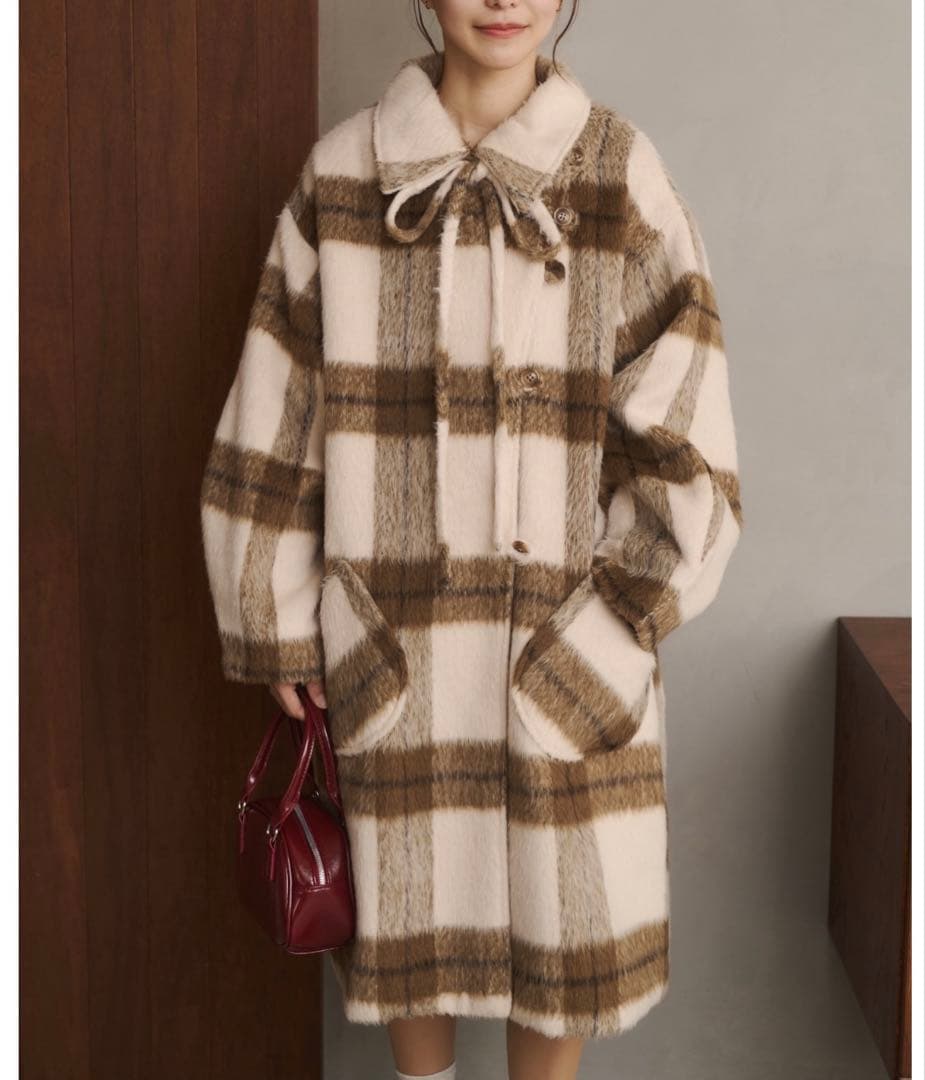 モイテュット　【取り外しリボン付き】シャギーミディ丈コート　ベージュ