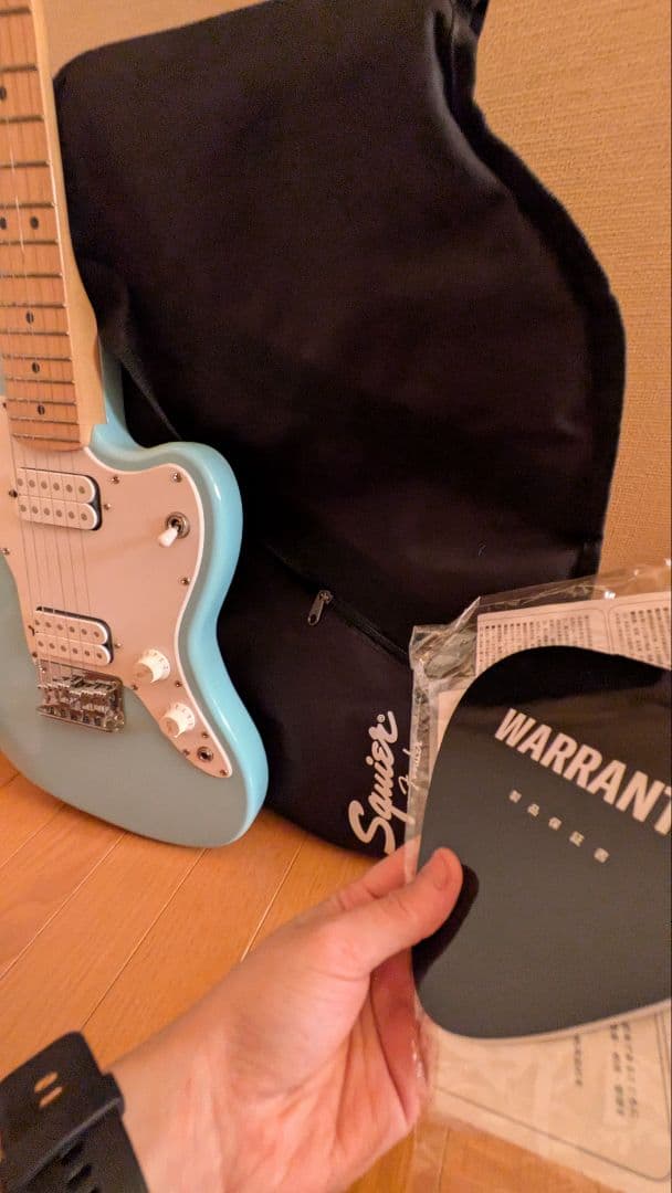 Squier ミニジャズマス HH 保証書、ケース、シールドつき