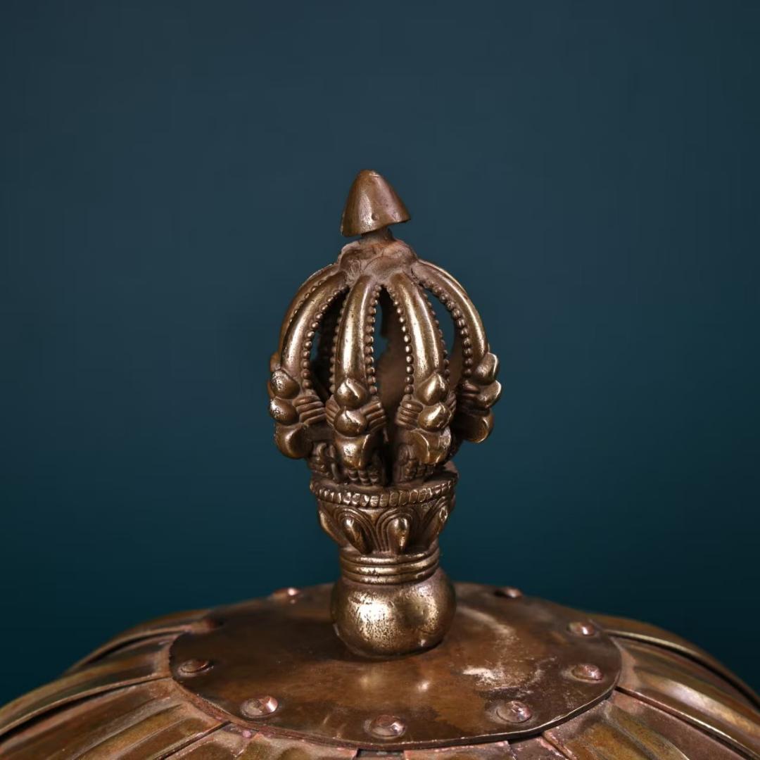 中国古美術 金属製ヘルメット 純銅製 純手作り 極細工 鏨刻 旧家蔵出 唐物