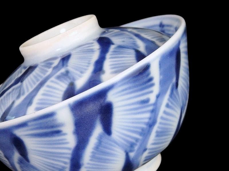 古伊万里　染付　花びら文様の図　小振蓋茶碗　２客　E877AS-fbss