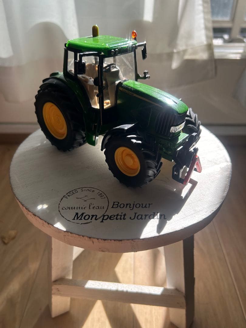 ジョンディア　JOHN DEERE トラクター　1/32 ミニカー　ジク　 牽引