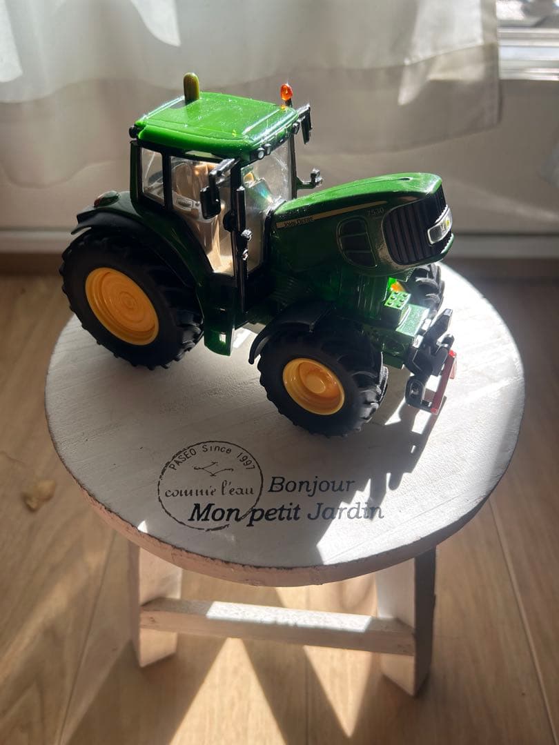 ジョンディア　JOHN DEERE トラクター　1/32 ミニカー　ジク　 牽引