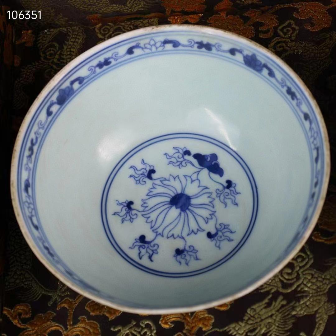 中国古美術・旧蔵青花磁碗一対・古漆器箱付・置物・文房具・時代物