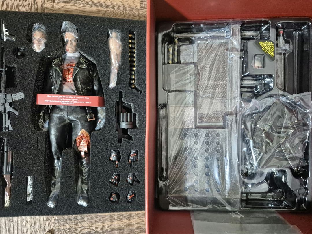 ホットトイズ ターミネーター T-800 バトルダメージ 2.0 フィギュア