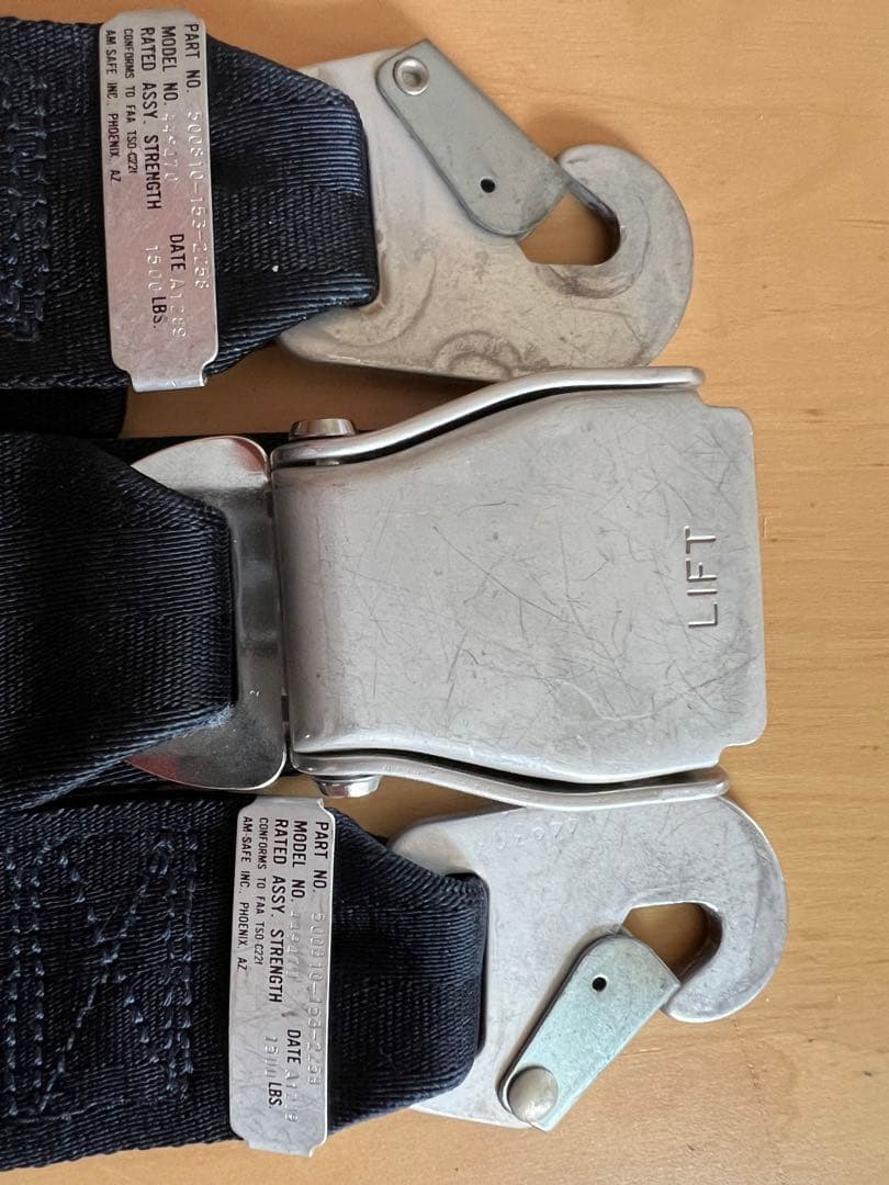 旅客機シートベルト