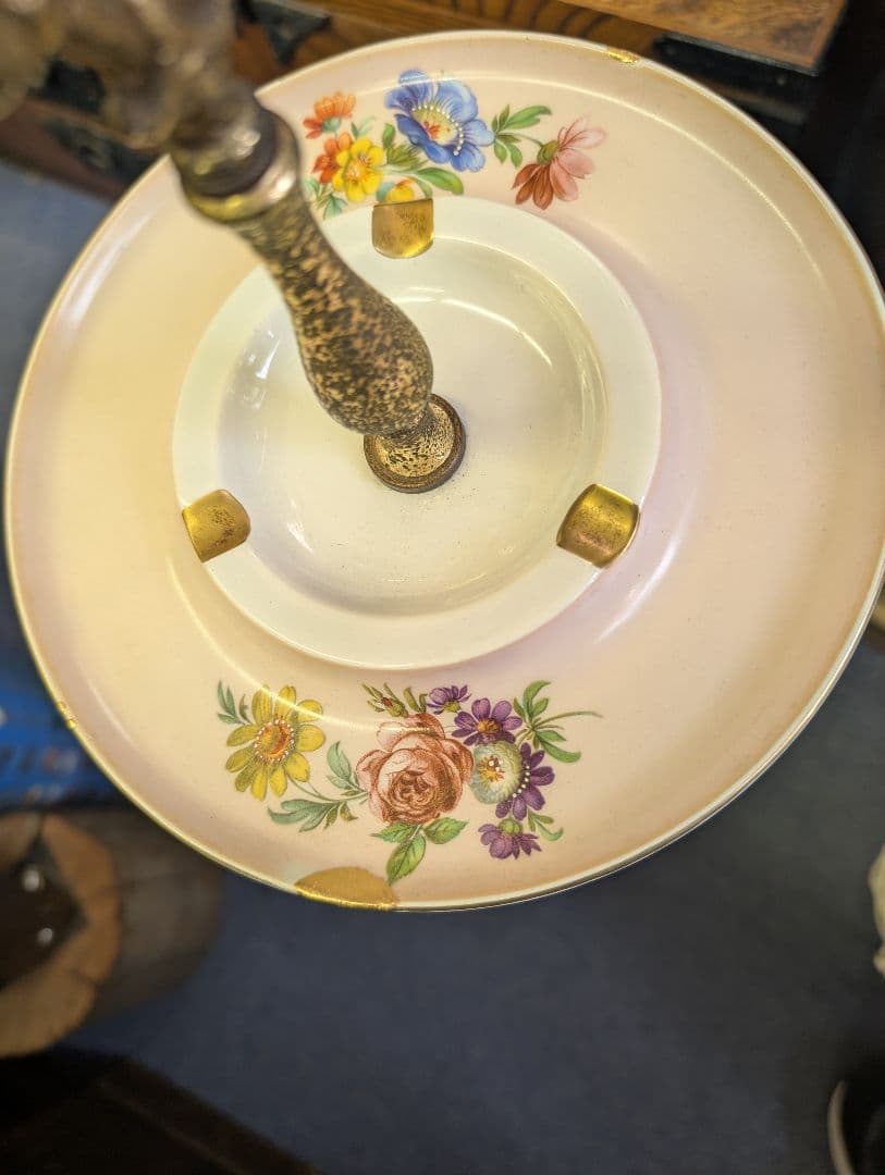 kazue　イタリー製　ヴィンテージ　スタンド式　灰皿　 花柄　ロココ調