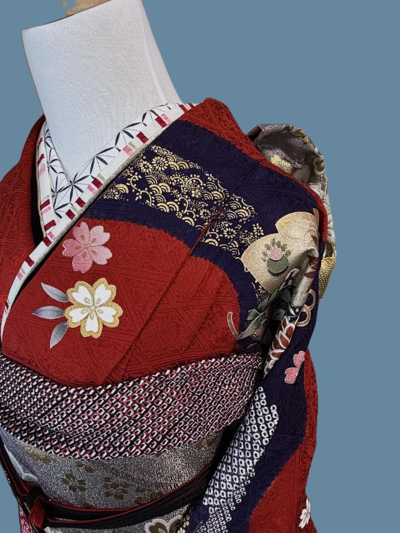 振袖１　御所車に絞り柄振袖と帯のセット　やまと　赤・紺　身丈１６５裄６９