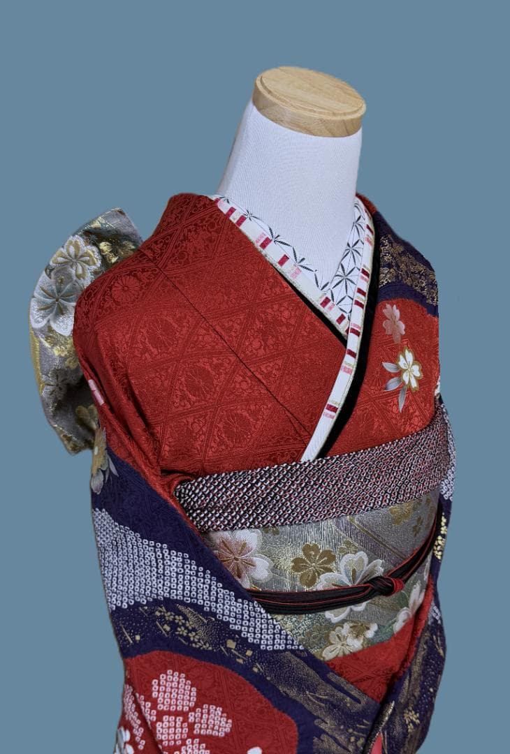 振袖１　御所車に絞り柄振袖と帯のセット　やまと　赤・紺　身丈１６５裄６９
