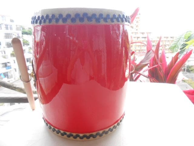 新品未使用(送料無料)17.980円Nエイサー小太鼓24cm*31cm 撥付黄牛