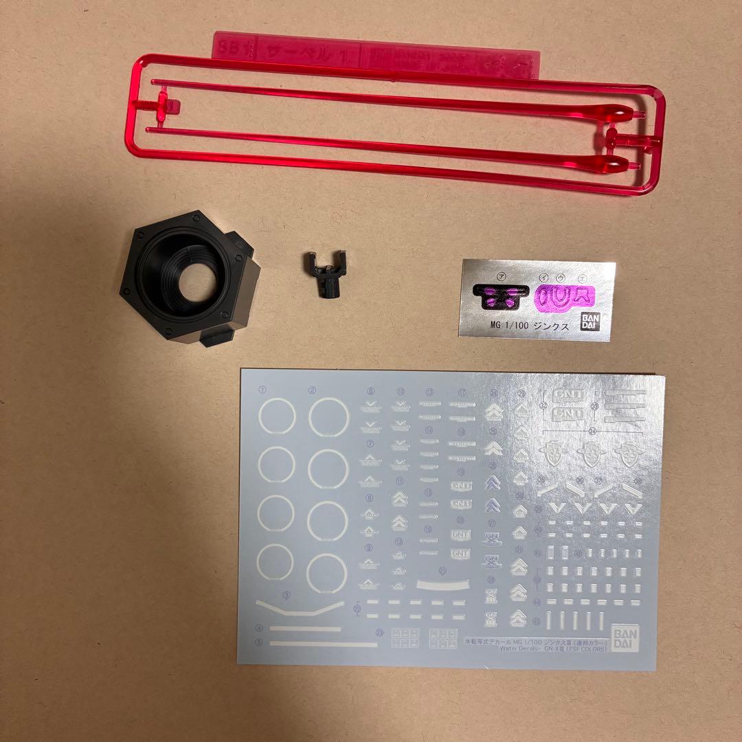 ＭＧ 1/100 ジンクスIII （連邦カラー）　素組み　完成品