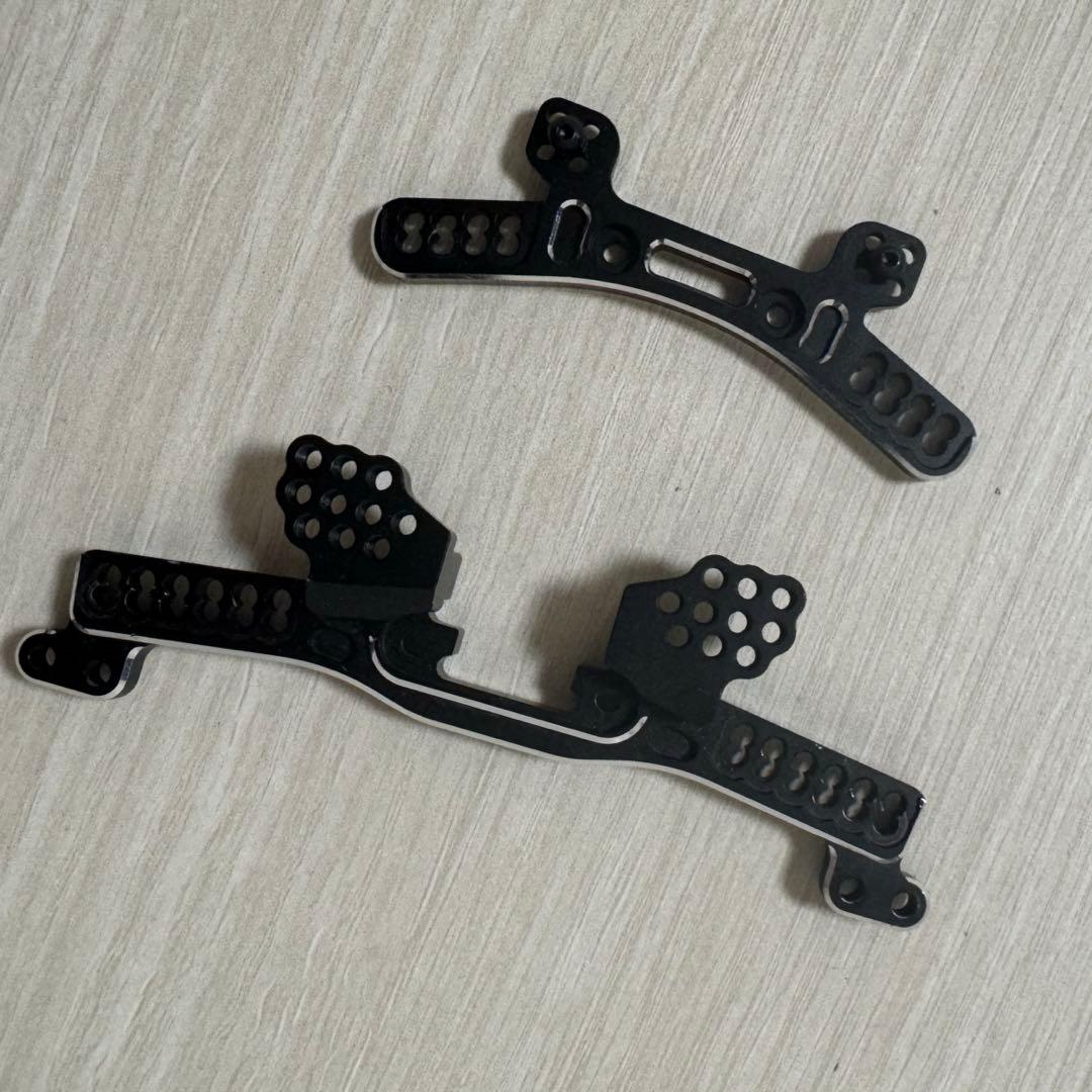 は*ろ様 ヨコモ　YD-2シリーズ用　アルミ製 フロント/リヤ　ショックタワー(