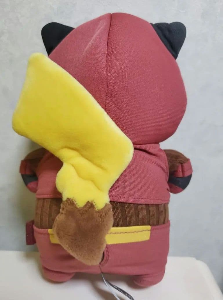 大特価！ 早い者勝ち！ ピカチュウ マグマ団 ぬいぐるみ