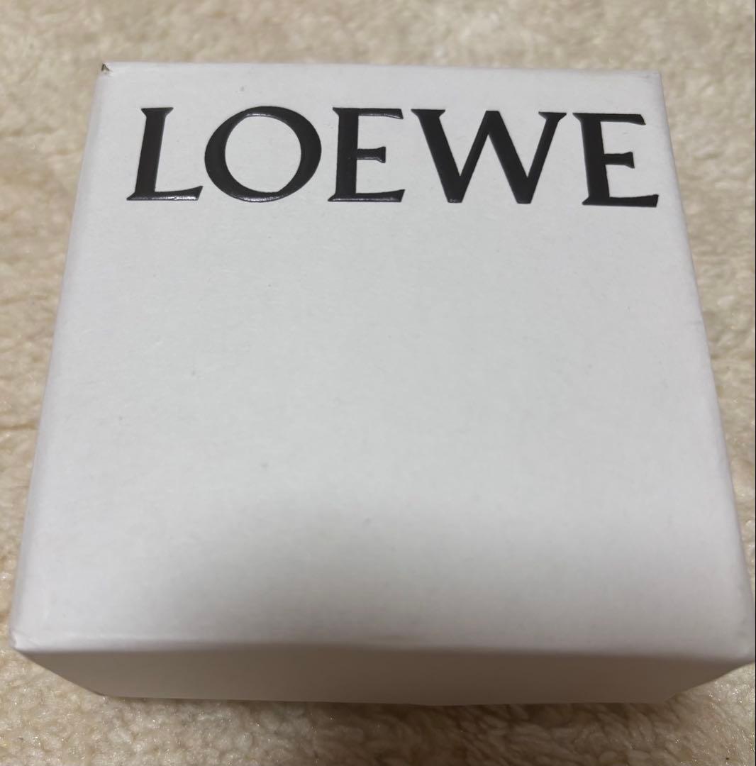 【1度使用】LOEWE ゴールド リボンブローチ
